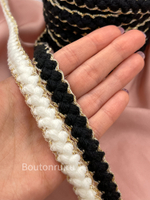 Тесьма черная косичка с золотой нитью