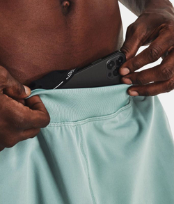 Теннисные брюки Under Armour Men's Qualifier Run 2.0 - fresco green/reflective