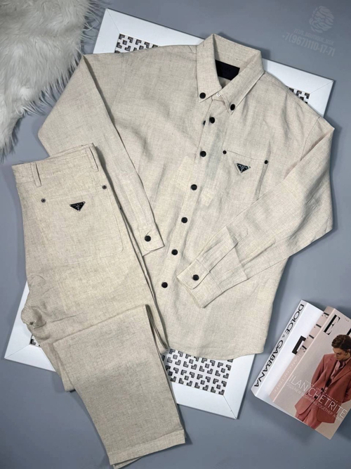 Льняной костюм Prada