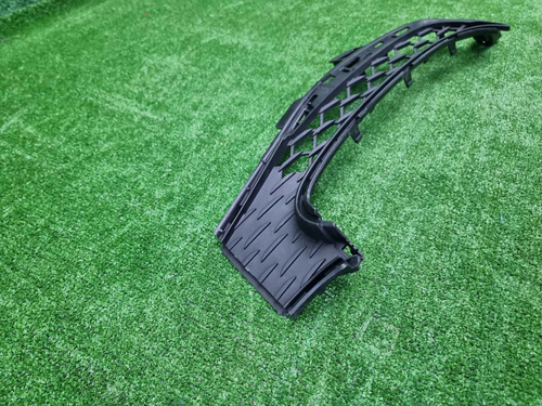 Решетка переднего бампера Mercedes GLS x167 23-нв