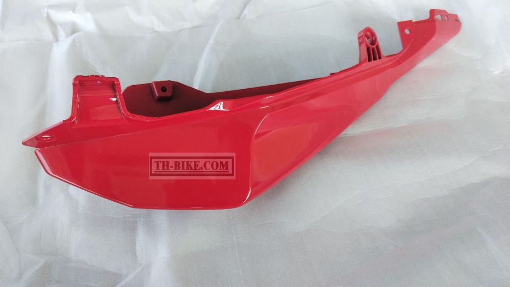 77241-MKY-E20ZA. COWL A, L. RR. (WOL) *R380* (R380 GRAND PRIX RED). HONDA