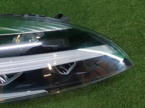 Фара правая Volvo V40 2 (2016-2019) Full LED