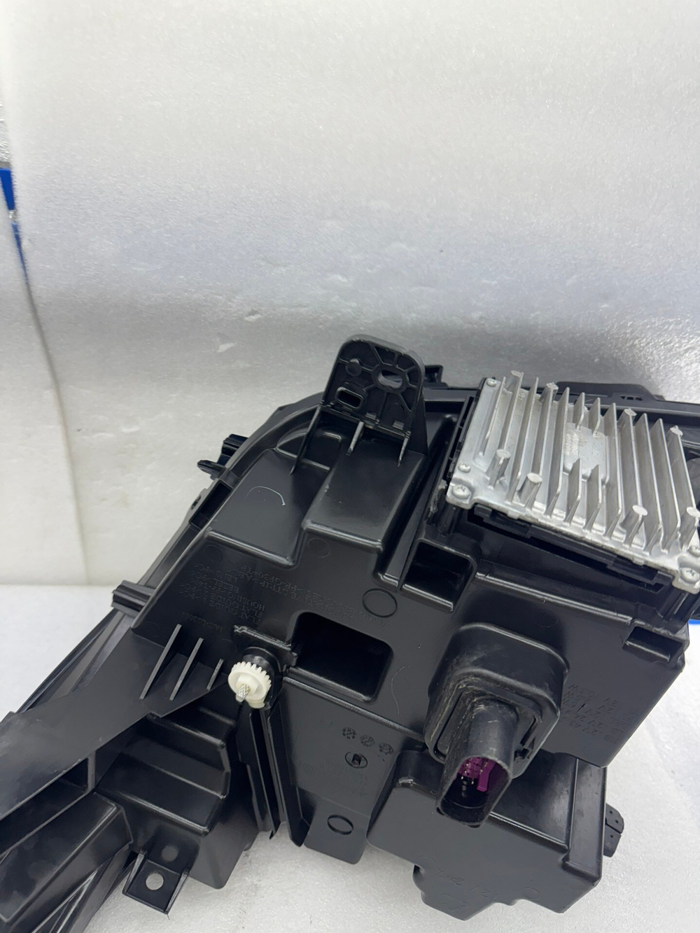 Оригинальная LED фара JAC Refine RF8