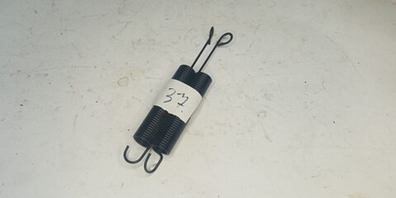 37 Комплект пружин двери посудомоечной машины Indesit Ariston C00075689 б/у