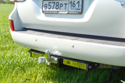 Фаркоп(прицепное) Лидер-Плюс для TOYOTA LAND CRUISER 200 2007-.../ LEXUS LX 570 2007-...,LX 450d 2015- (C НЕРЖ. ПЛАСТИНОЙ)(паспорт и сертификат в комплекте)(без электрики)T110-F(N)