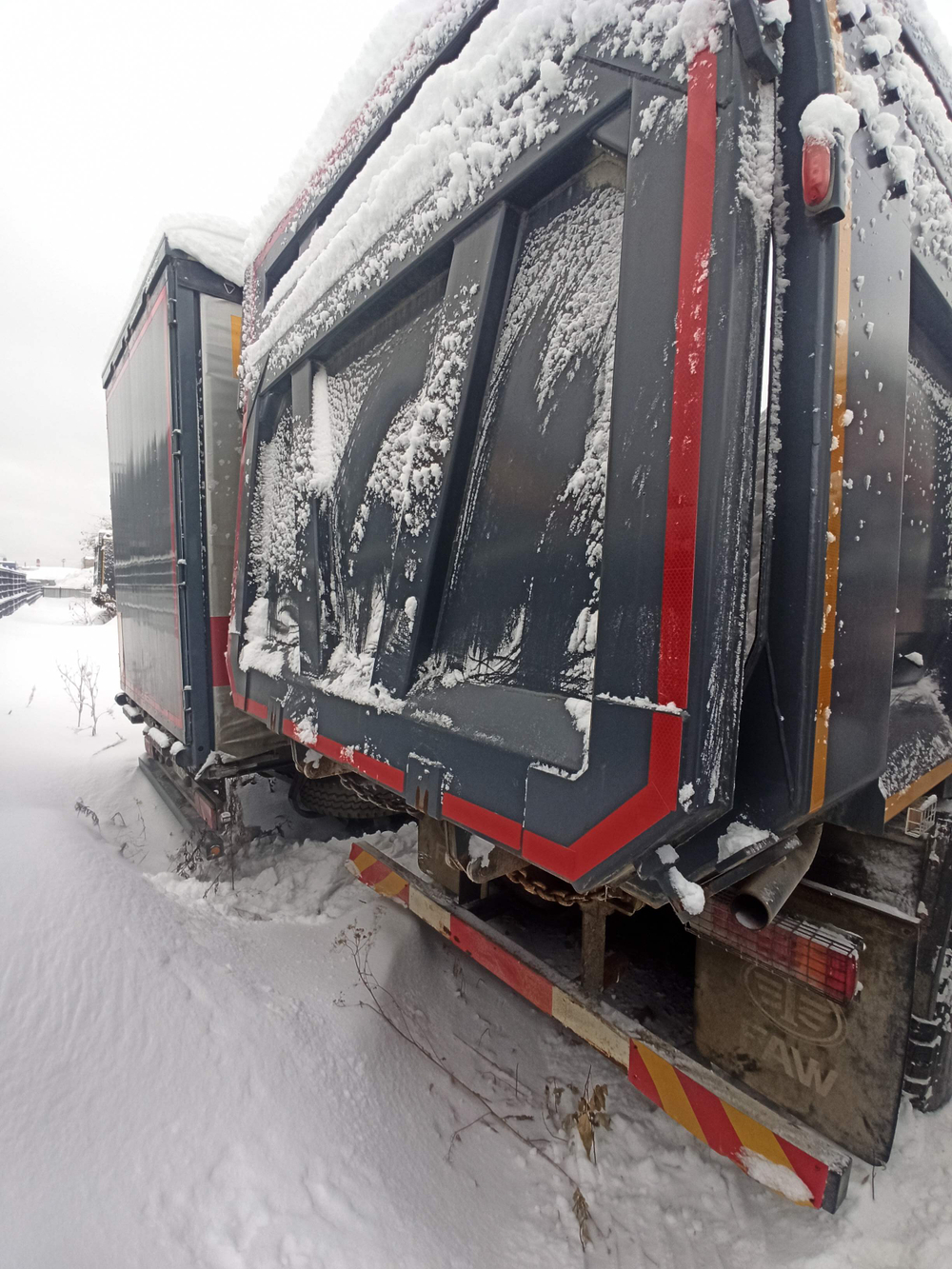 FAW J6 8x4 Самосвал СА3310Р66K24T4E5 (Дизельный, 11,1 л, 420 л.с., МТ)