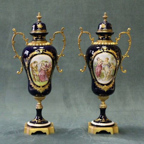 Винтаж: Пара ваз в дворцовом стиле