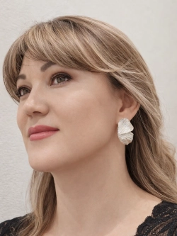 Серьги Oubi Yabi «Лепестки» Silver