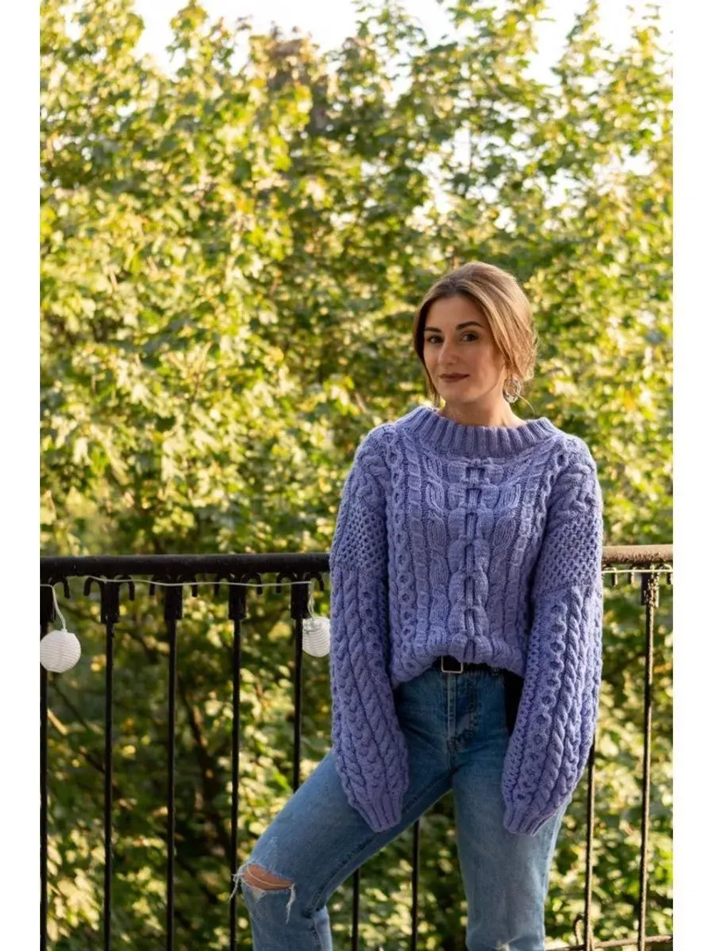 Свитер с аранами