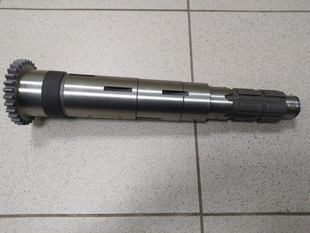 Вал вторичный 238М-1701105