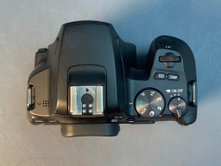Canon 250D Kit 18-55mm STM