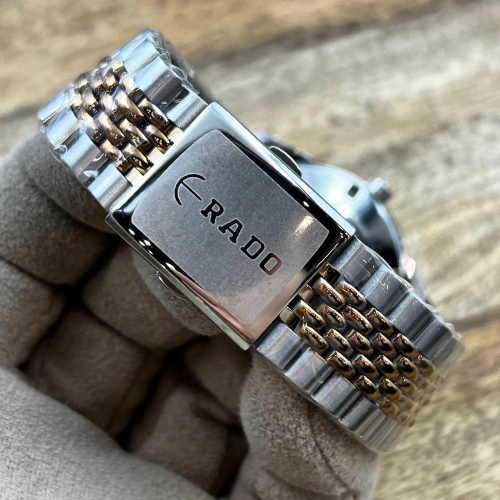 Часы Rado