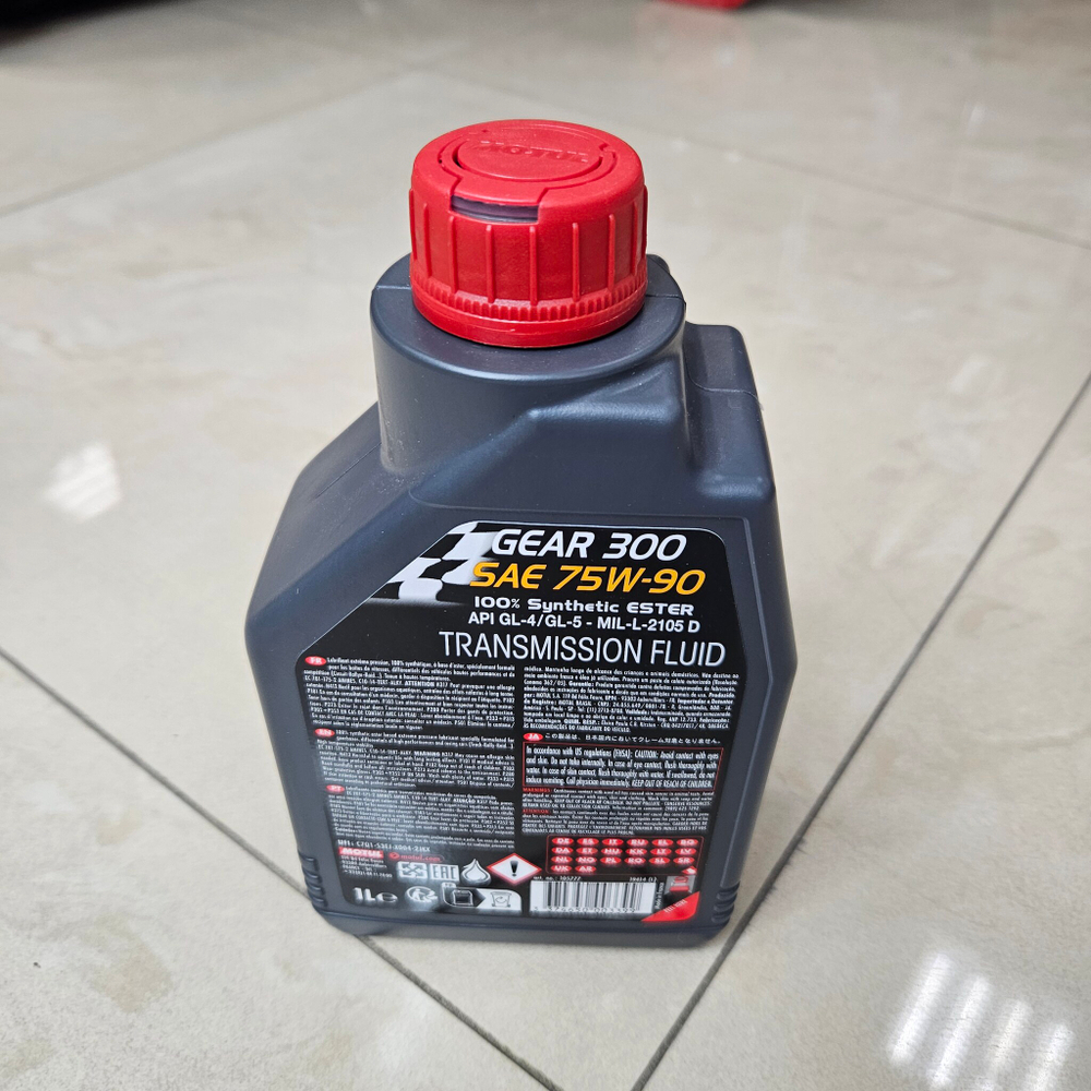 Масло MOTUL Gear 300 75W90 (ТРАНСМИССИОННОЕ) - 1л.