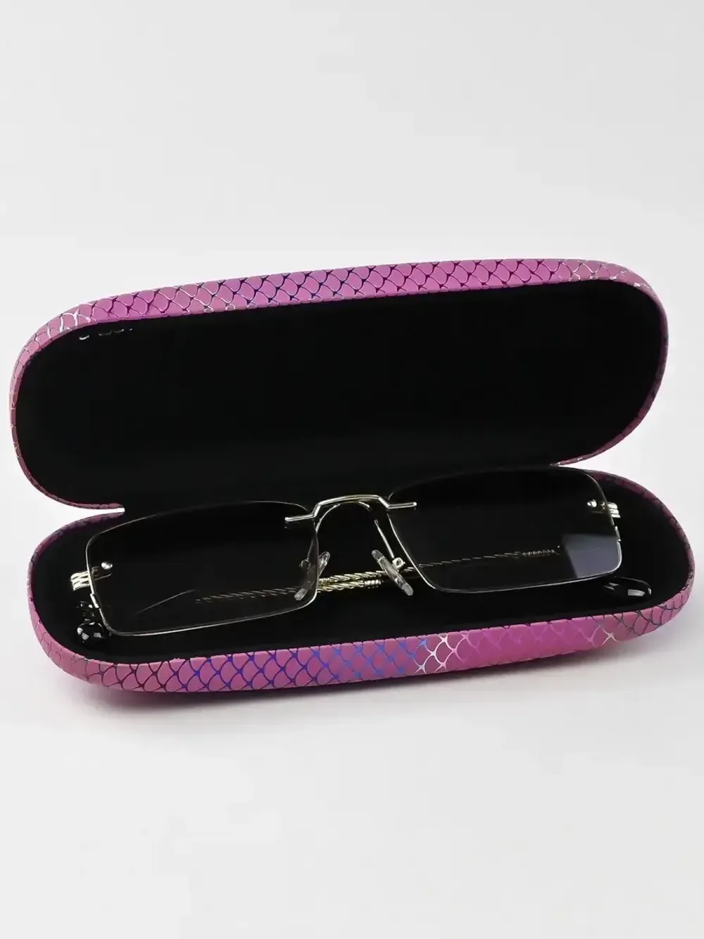 Футляр для очков