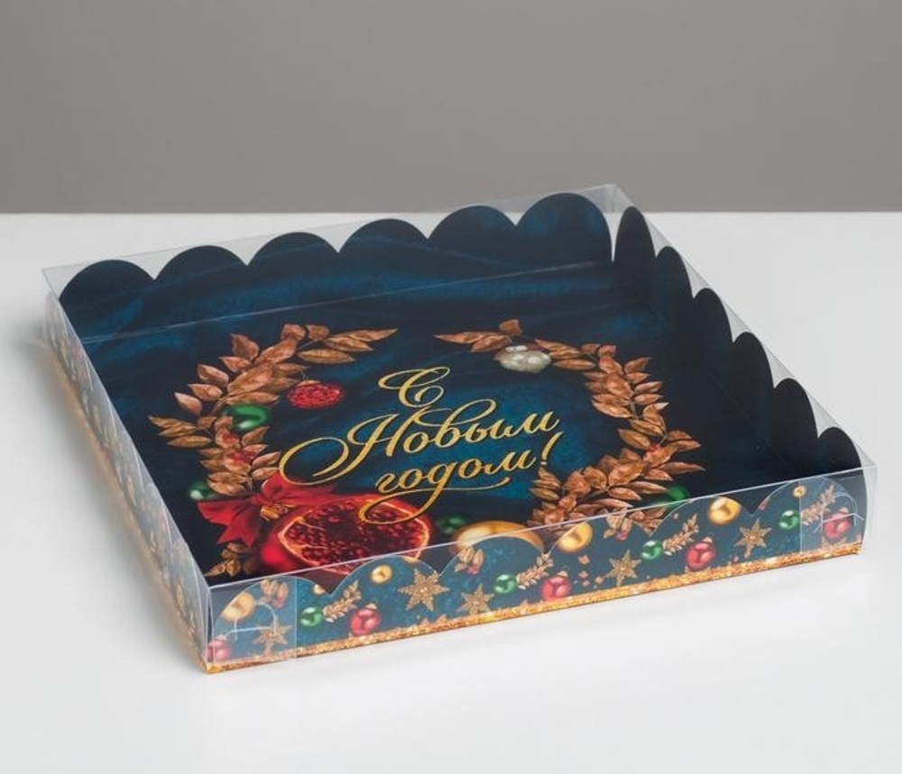 Коробка для десертов с окном 21*21*3см