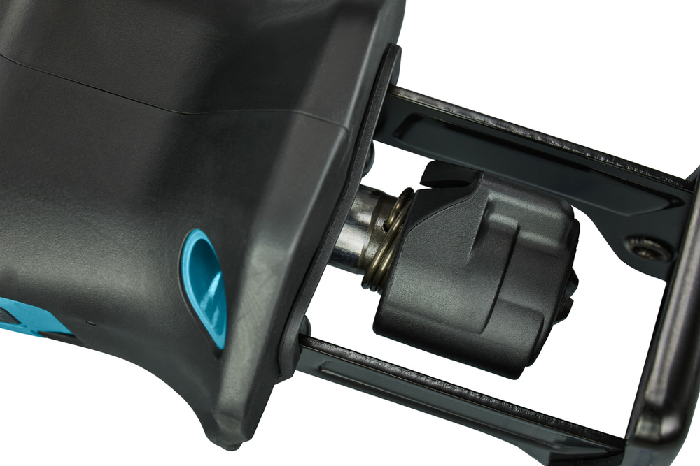 Аккумуляторная сабельная пила Makita DJR189RTJ