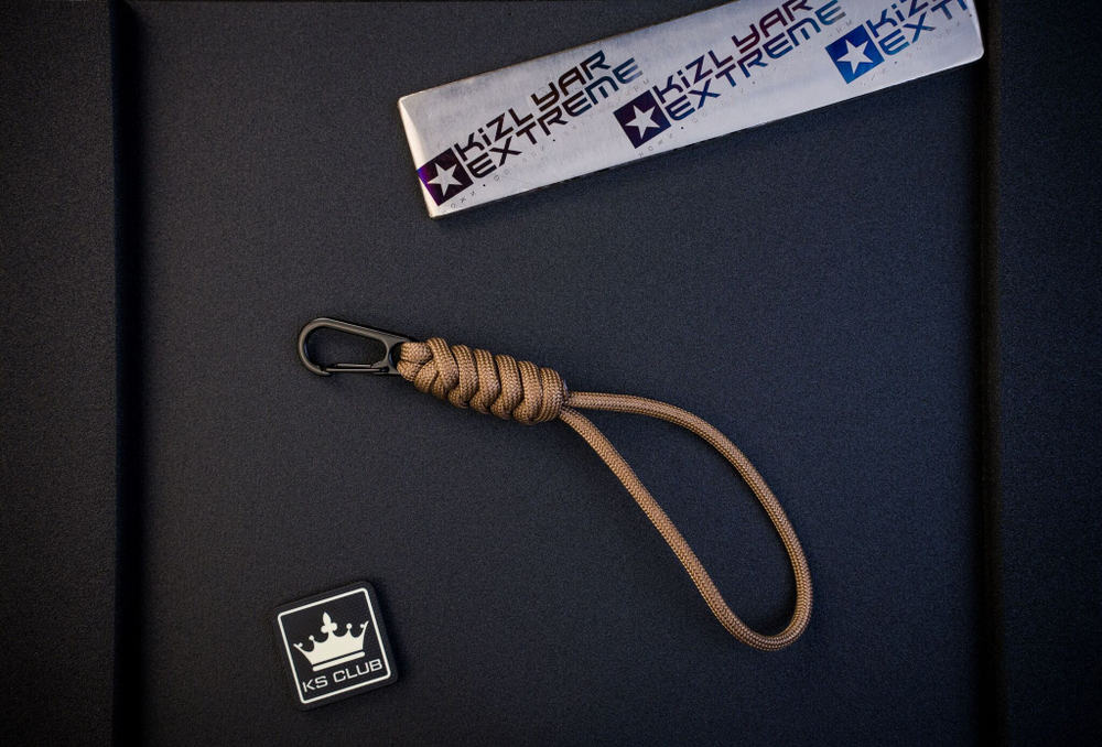 Темляк с карабином