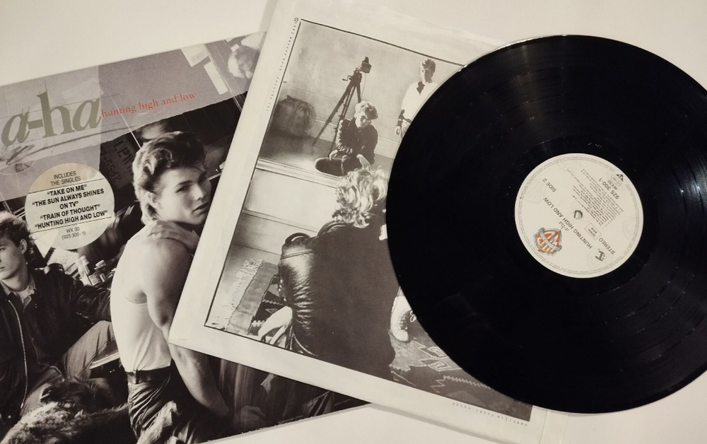 Винтажная виниловая пластинка LP A ha Hunting High And Low (Germany 1985)