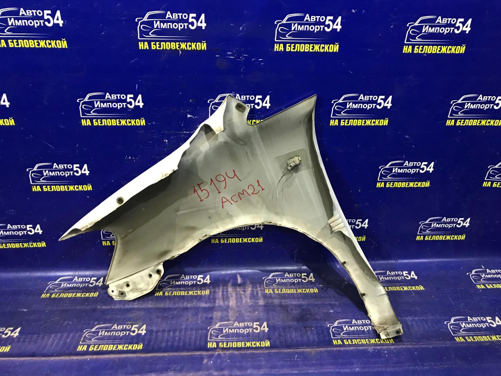 Крыло переднее правое TOYOTA IPSUM 2001-2009