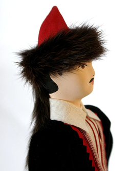 Кукла фарфоровая коллекционная Башкир