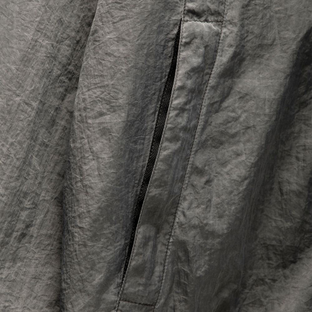 NLN_GMD_JCKT Metal Effect Grey