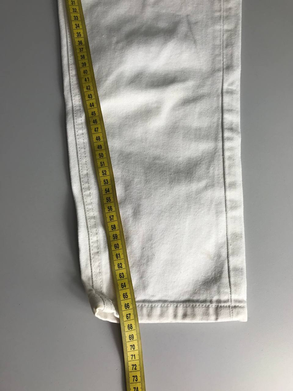 Джинсы Fb Sister модные, маркировка L, визуально на 48 размер