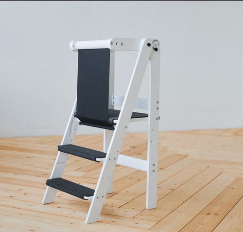 Детский табурет-стремянка "БАШНЯ ПОМОЩНИКА", с аксессуарами (коврики ЭВА, пенал), белый