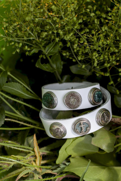 КНОПКА ЗЕЛЕНАЯ ЯШМА