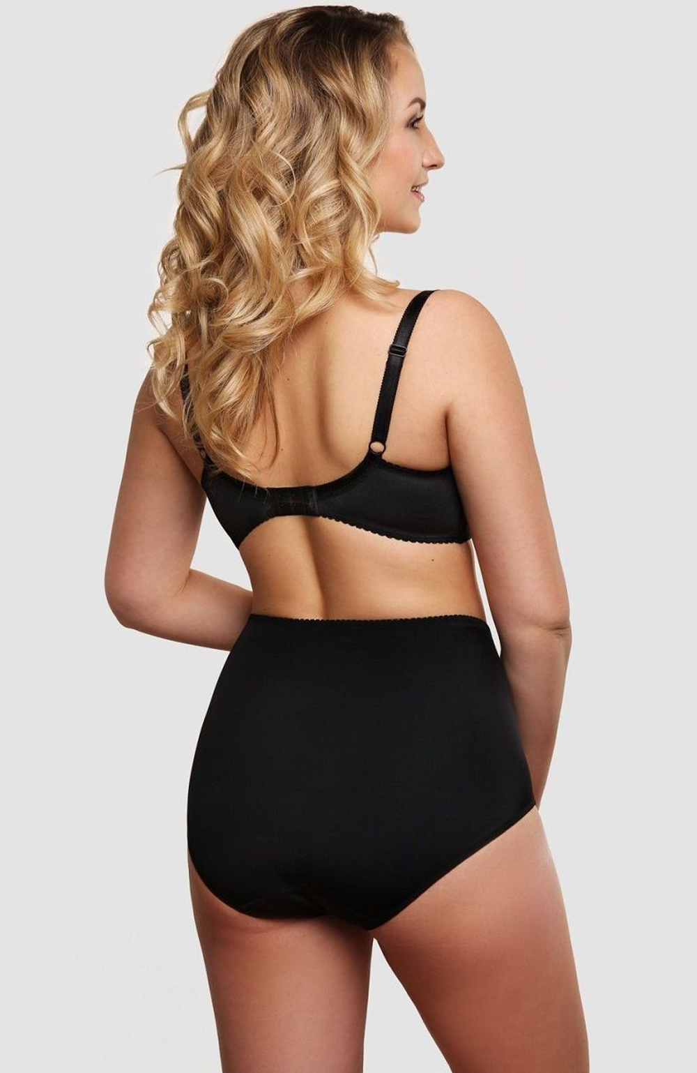 Трусики-макси с кружевными вставками (Размер: 52) (Цвет: белый)