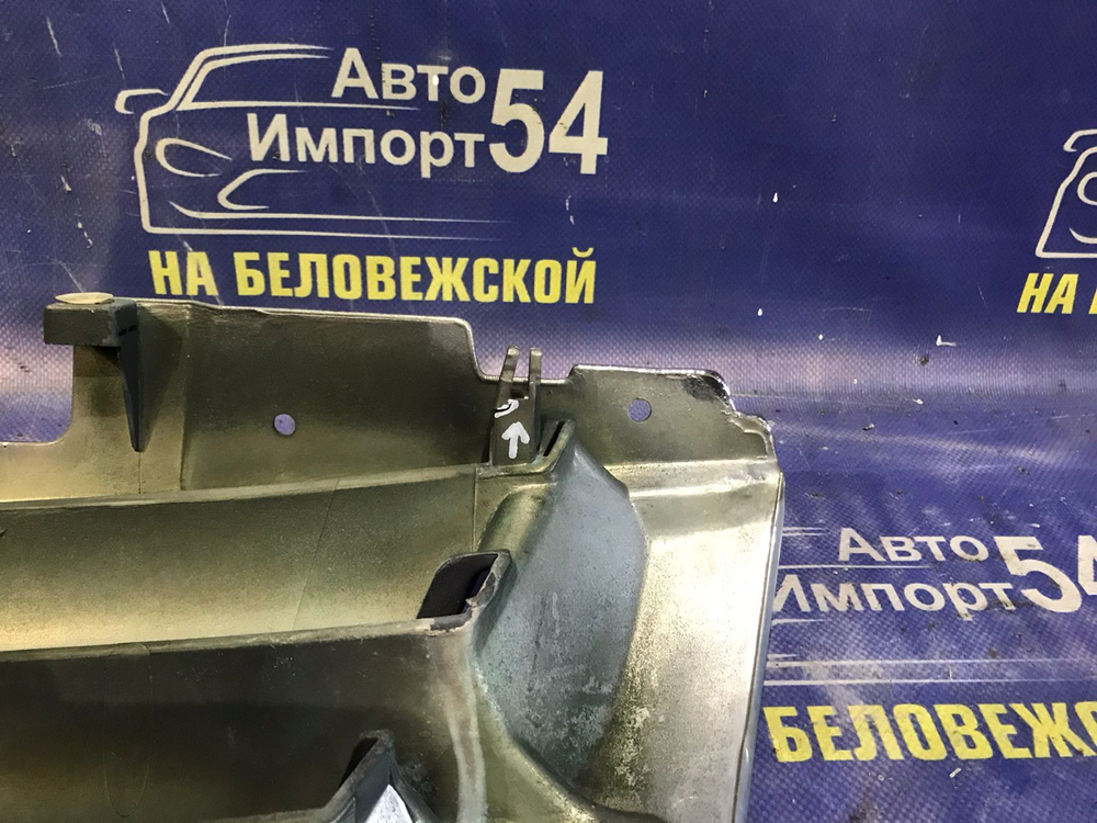 Решетка радиатора MITSUBISHI PAJERO 1999-2002