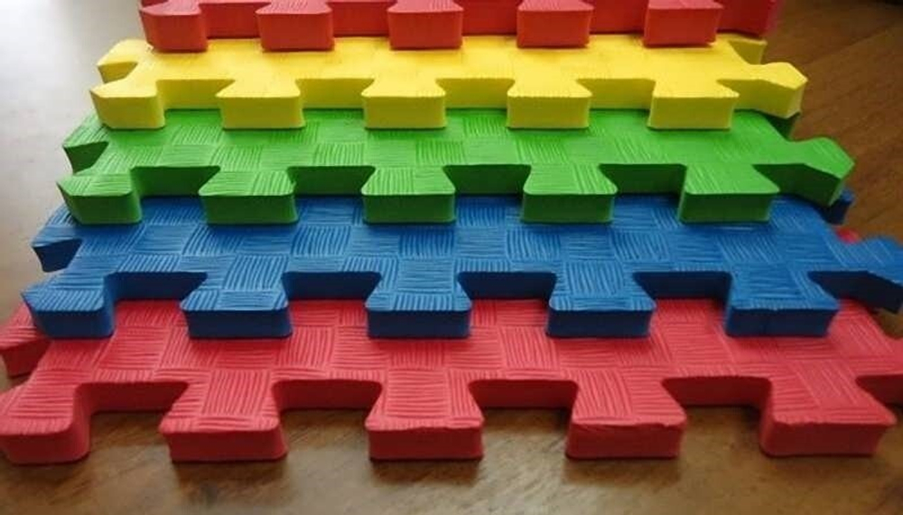 Покрытие для детских игровых зон (1 плита 100x100x1 см, 1кв.м./уп) с кромками