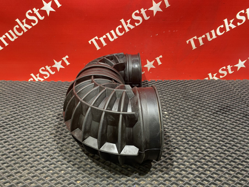 Патрубок воздушного фильтра 2023г