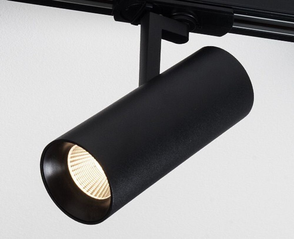 Светильник на штанге Italline TR 3007 TR 3007 black 4000K