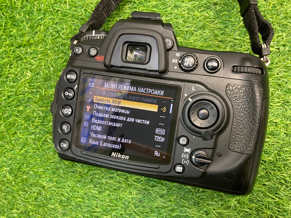Nikon D300S 38.100 кадров