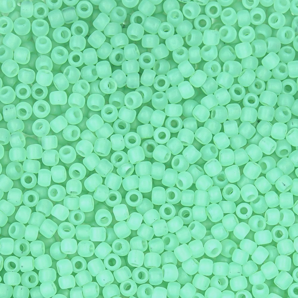 Японский бисер TOHO Round 11/0 (№144F), жемчужный матовый