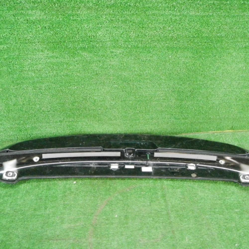 Спойлер крышки багажника Toyota Land Cruiser 200 (2012-2021)