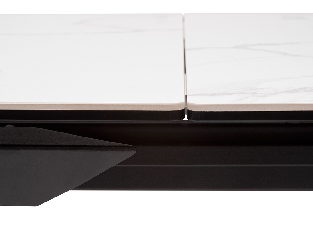 Стол CREMONA 140 MATTE STATUARIO Белый мрамор матовый, керамика/ черный каркас, ®DISAUR