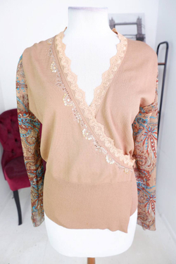 Джемпер Folia на запах стильный, визуально на 44/46 размер