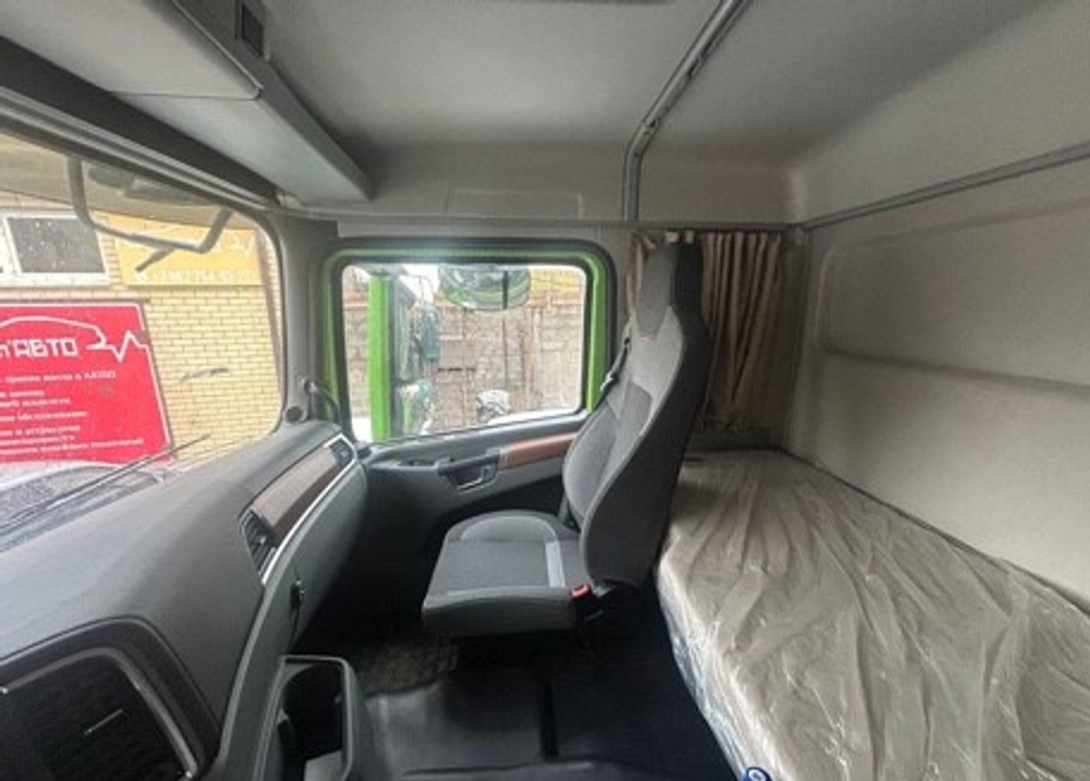 Shacman (Shaanxi) SX* 8x4 Самосвал SX33186V366 (Дизельный, 11,6 л, 423 л.с., МТ)