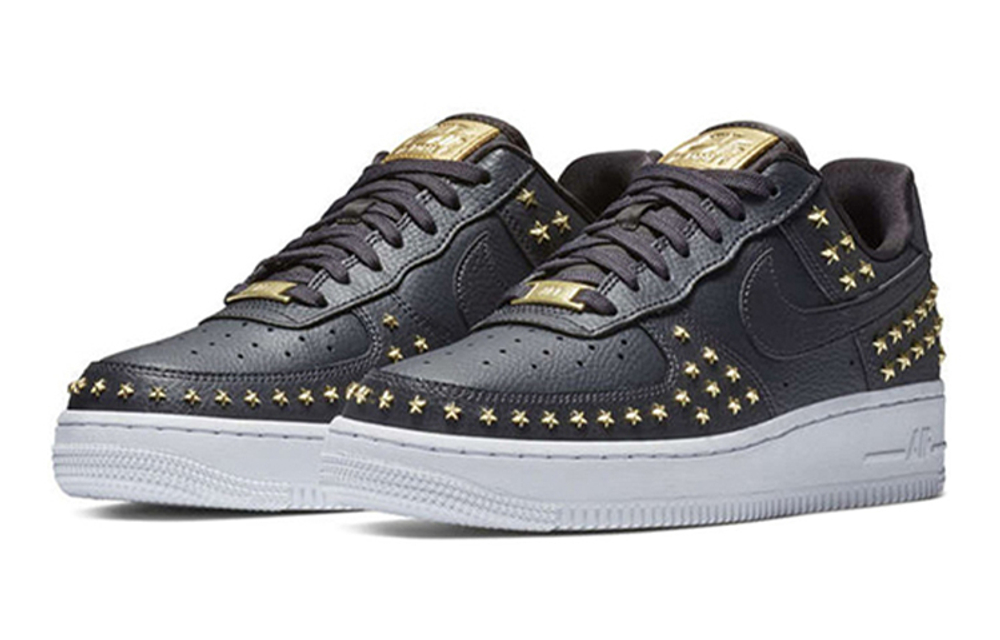 Кроссовки Nike Air Force 1 (Женская размерная сетка)