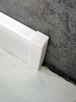 Заглушка торцевая для плинтуса 16*80 мм (пластиковая, 2 шт.)