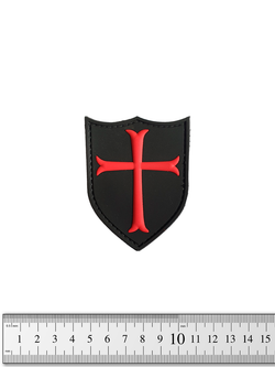 Шеврон Crusader (Крестоносец) PVC. Чёрный с красным крестом