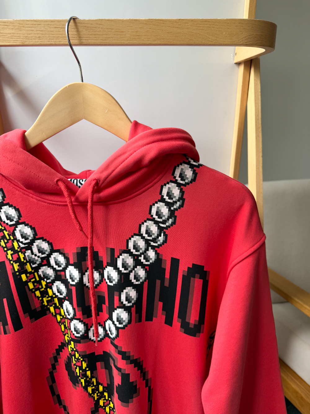 Худи Moschino, S