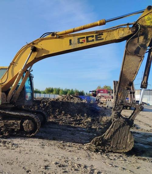 LGCE E6210 Экскаватор E6210HNLC (Дизельный, 6,1 л, 167 л.с., АТ)