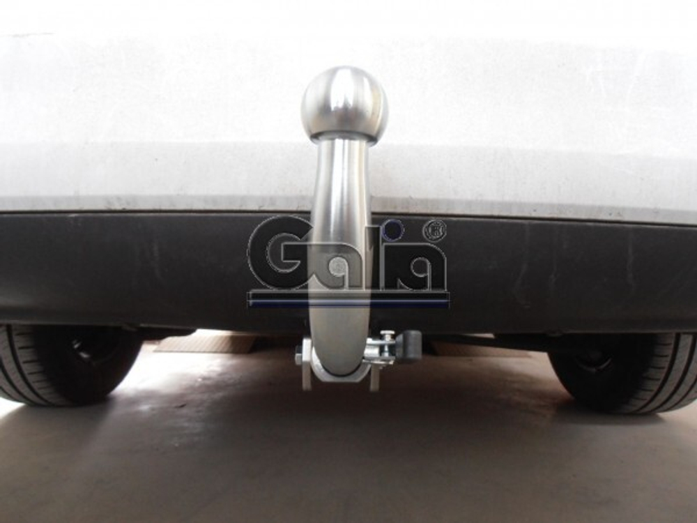 Фаркоп оцинкованный Galia O061A для Opel Astra J седан/универсал 2009-2015(паспорт и сертификат в комплекте)(без электрики)