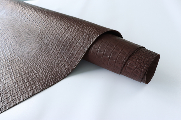 1,8-2,2 Юфть Махагон + Рептилия