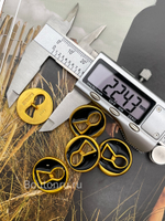 Пуговицы Скиапар. золотистые с черной эмалью "Замочная скважина"