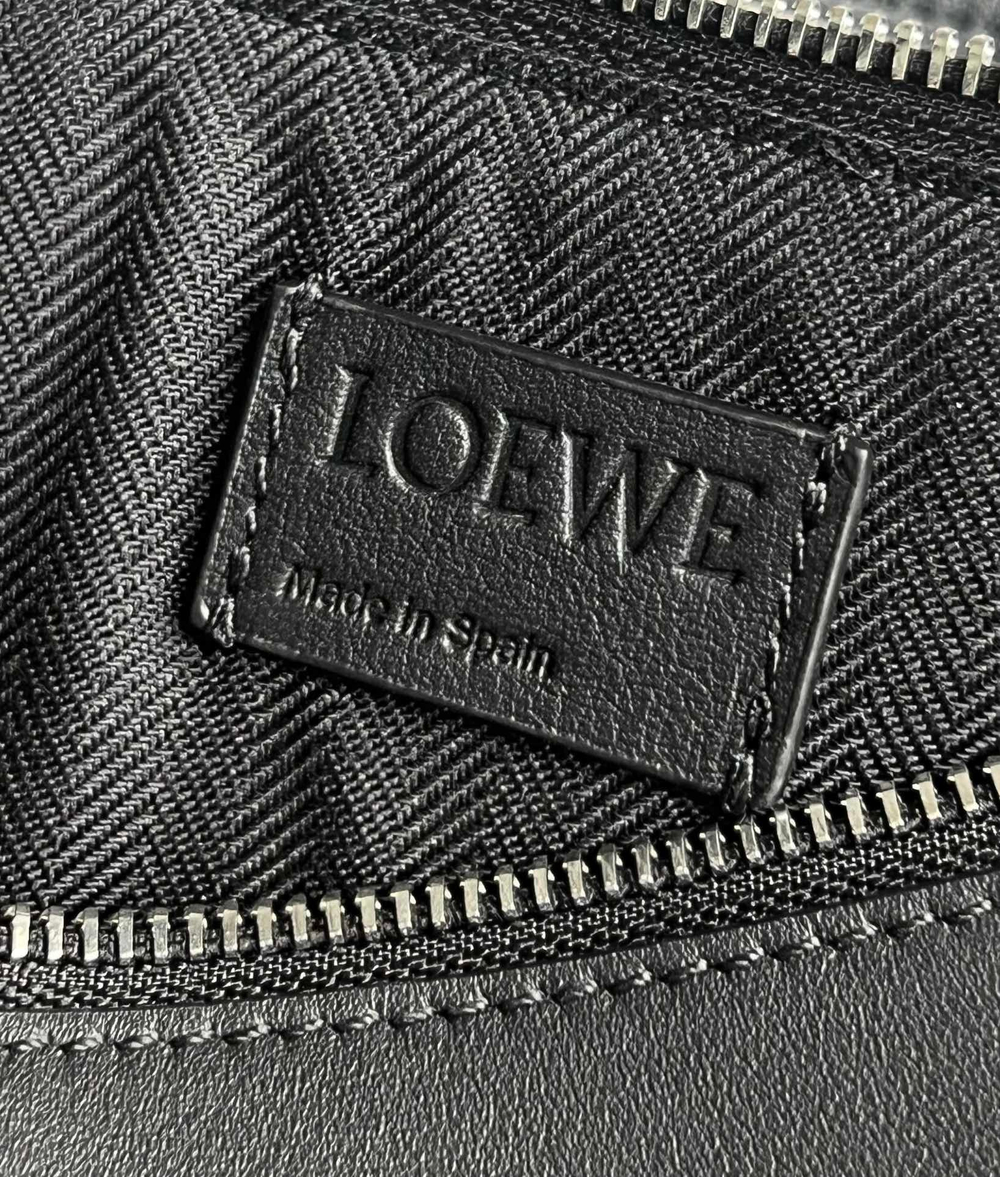 Loewe Mini Hammock Hobo 28 cm