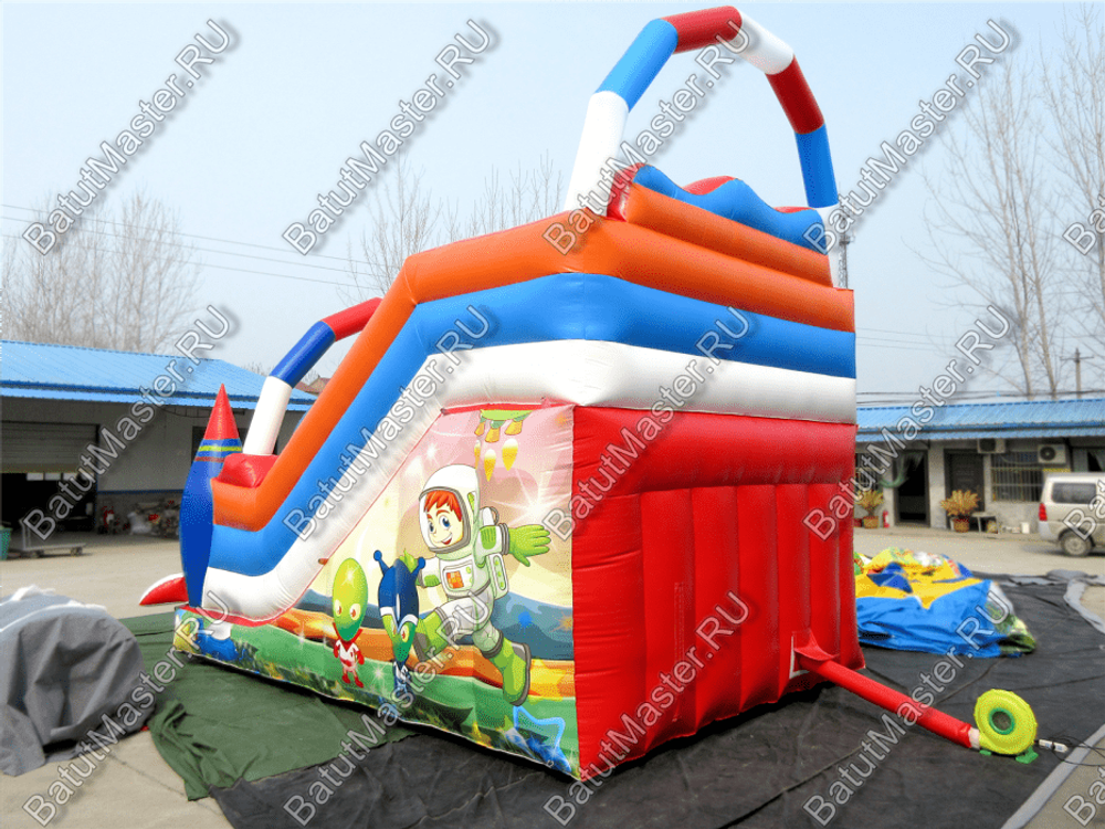 Надувная горка "Лунатик", размер 5*4*4,5 м.