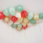 Шары россыпью "В духе Рождества"